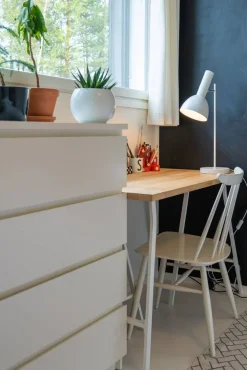 Sisustusvalaisimet^Sessak Jack pöytävalaisin mattavalkoinen