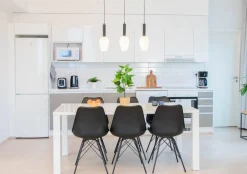 Sisustusvalaisimet^Sessak Raven riippuvalaisin musta