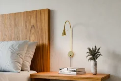 Sisustusvalaisimet^Sessak seinävalaisin Amara antiikkimessinki