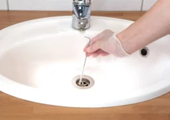 Puhdistus Ja Siivous^Sini Hiussieppari