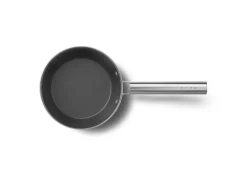 Keittoastiat^Smeg kattila 2,8 L punainen