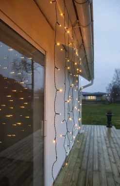Koriste- Ja Kausivalot^Star Trading valoverho Golden Warm White 80 LED musta 1,3x1,