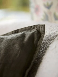 Sisustustekstiilit^Svanefors tyynynpäällinen Julie 45x45 cm sammaleenvihreä