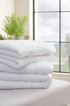 Vuodetekstiilit^TEMPUR peitto Classic Fibre Standard 160x210 cm