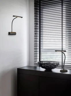 Sisustusvalaisimet^Trio Lighting LED pöytävalaisin Curtis mattamusta