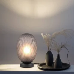 Sisustusvalaisimet^Trio Lighting pöytävalaisin Facette E27 mattamusta/savu