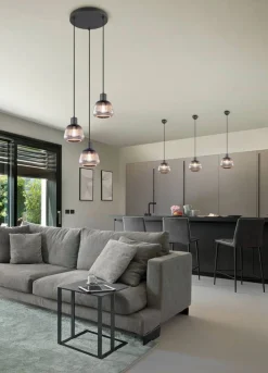 Sisustusvalaisimet^Trio Lighting riippuvalaisin Tarifa 3-os E27 mattamusta/krom