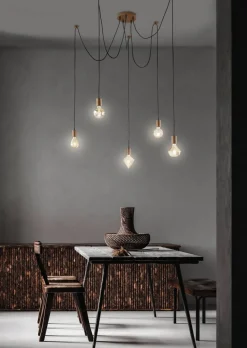 Sisustusvalaisimet^Trio Lighting riippuvalaisin Cord 5-os E27 antiikkikupari