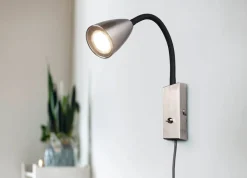 Sisustusvalaisimet^Trio Lighting seinävalaisin Wanda GU10 harjattu teräs