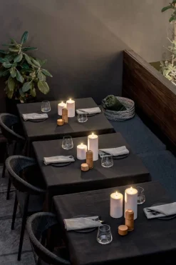 Koriste- Ja Kausivalot^Uyuni LED kynttilä ulkokäyttöön 8,4x15 cm valkoinen