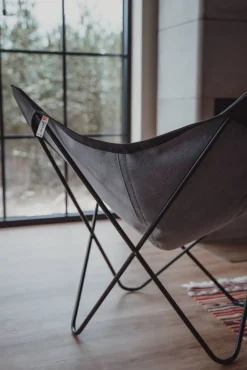 Huonekalut^Varax Lepakkokangas 36A musta keinonahka