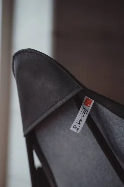 Huonekalut^Varax Lepakkokangas 36A musta keinonahka