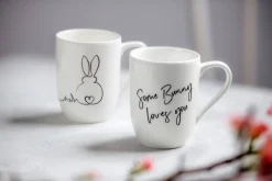 Pääsiäinen^Villeroy&Boch Easter mukisetti Statement Some bunny loves yo