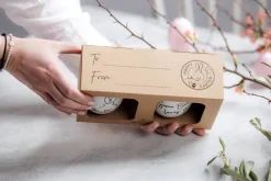 Pääsiäinen^Villeroy&Boch Easter mukisetti Statement Some bunny loves yo