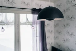 Sisustusvalaisimet^Virvatuli riippuvalaisin Cafe 2 musta/valkoinen