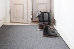 Keskilattiamatot^VM-Carpet Balanssi 98 tummanharmaa,   133*200 cm, kantti 5460