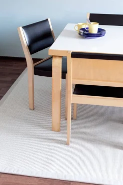 Keskilattiamatot^VM-Carpet Esmeralda 71 valkoinen, 200*300 cm, kantti 009 B