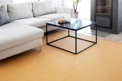 Keskilattiamatot^VM-Carpet Lyyra 71 keltainen,  133*200 cm, kantti 41