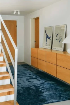 Keskilattiamatot^VM-Carpet matto Sametti 133x200 cm 304 sininen