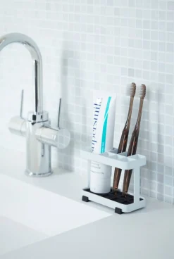 Kylpyhuonetarvikkeet^Yamazaki hammasharjateline