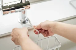 Puhdistus Ja Siivous|Ruoansäilytys Ja Järjestys^Yamazaki kori tiskialtaaseen Tower valkoinen