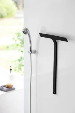 Kylpyhuonetarvikkeet|Puhdistus Ja Siivous^Yamazaki kuivauslasta Tower musta