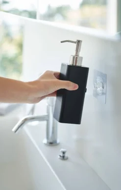 Kylpyhuonetarvikkeet^Yamazaki saippua-annostelija Tower musta