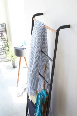 Kylpyhuoneen Säilytys|Hyllyt Ja Telineet^Yamazaki vaateteline musta