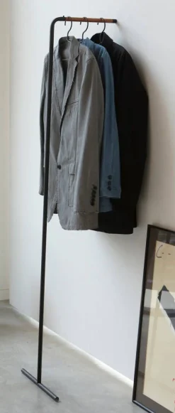 Kylpyhuoneen Säilytys|Hyllyt Ja Telineet^Yamazaki Vaateteline Tower Slim musta